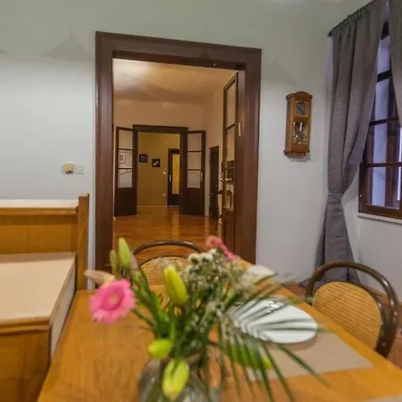 Galerija Rosa Centifolia Apartment