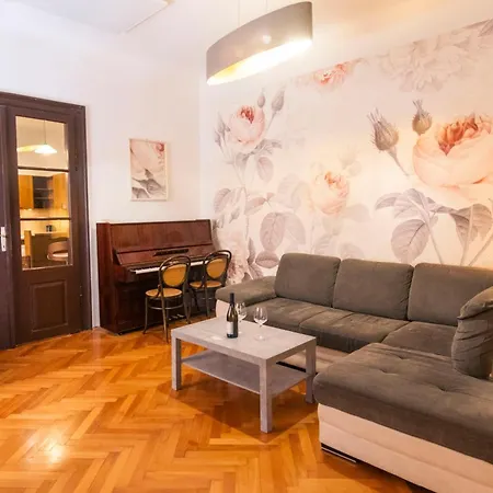 Galerija Rosa Centifolia Apartamento Liubliana