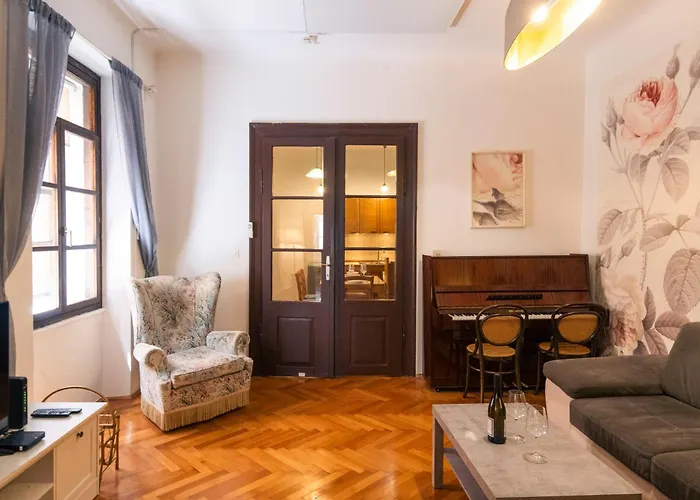 شقة Galerija Rosa Centifolia