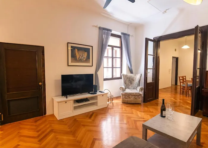 Galerija Rosa Centifolia